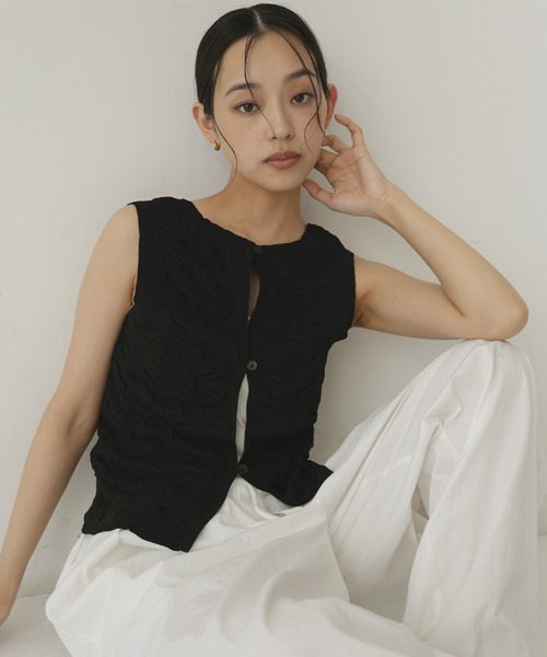  hellam（へラム）の「2wayジャガードノースリーブ（Tシャツ/カットソー・レディース・ベージュ/ブラウン/ブラック・FREE）」の11枚目の写真
