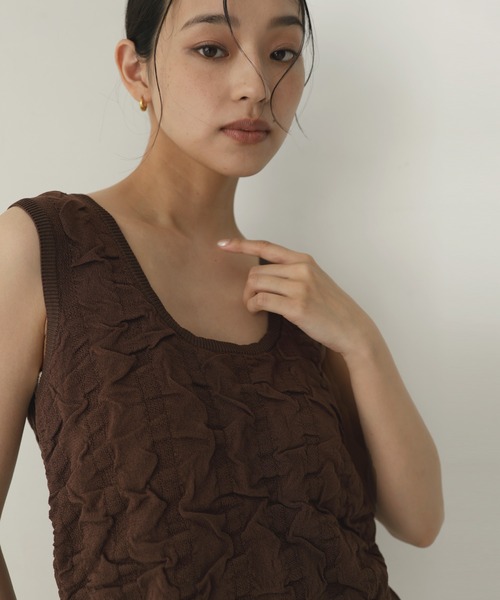  hellam（へラム）の「2wayジャガードノースリーブ（Tシャツ/カットソー・レディース・ベージュ/ブラウン/ブラック・FREE）」の4枚目の写真