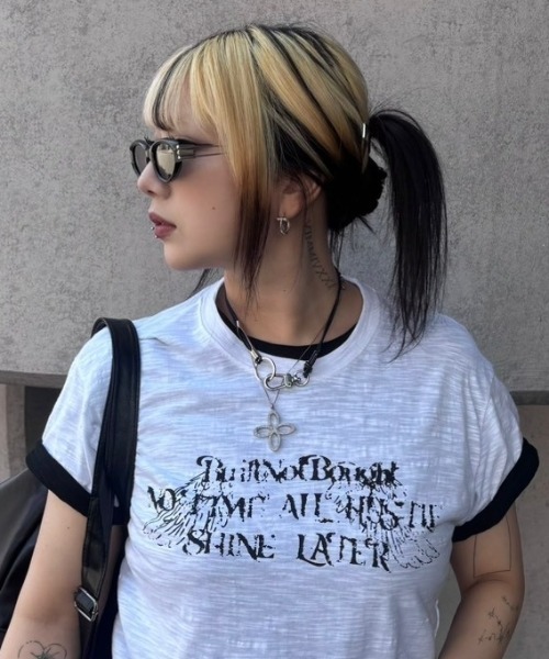 Chikashitsu +(チカシツプラス)の「【Chikashitsu +】silver temple square sunglasses (2color) / 【チカシツプラス】クリアレンズスクエアサングラス(サングラス・メンズ・グレー/ブラック・ONE SIZE)」の7枚目の写真