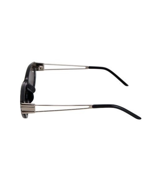 Chikashitsu +(チカシツプラス)の「【Chikashitsu +】silver temple square sunglasses (2color) / 【チカシツプラス】クリアレンズスクエアサングラス(サングラス・メンズ・グレー/ブラック・ONE SIZE)」の11枚目の写真