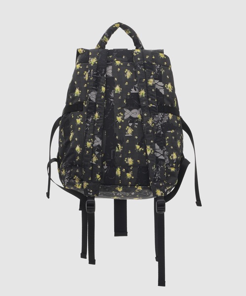 GANNI(ガニー)の「Re-Tech Printed Nylon Backpack(バックパック/リュック・レディース・マルチ・ONE SIZE)」の9枚目の写真