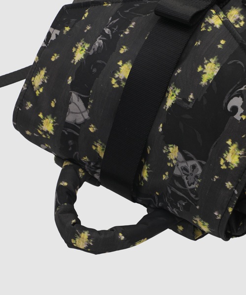 GANNI(ガニー)の「Re-Tech Printed Nylon Backpack(バックパック/リュック・レディース・マルチ・ONE SIZE)」の8枚目の写真