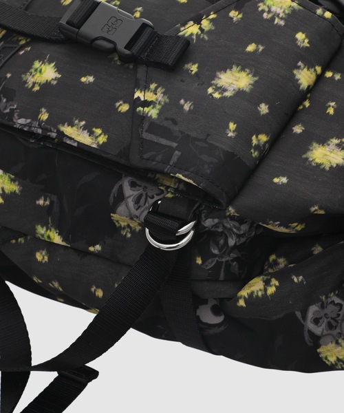 GANNI(ガニー)の「Re-Tech Printed Nylon Backpack(バックパック/リュック・レディース・マルチ・ONE SIZE)」の4枚目の写真