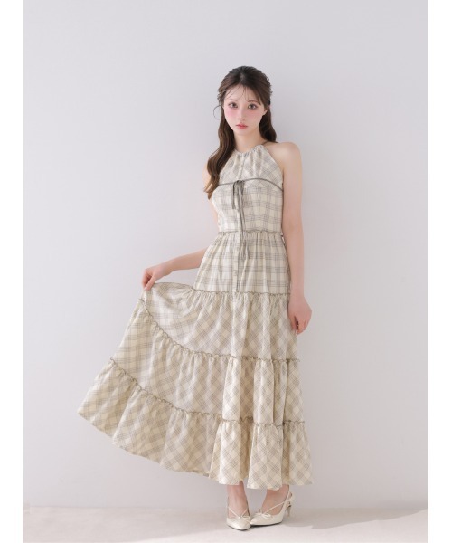 M me eme(エムミーエメ)の「Halter check slit long onepiece(eme10903)(ワンピース・レディース・ベージュ/ブラック・FREE)」の1枚目の写真