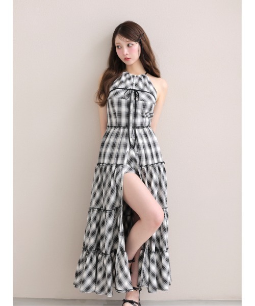 M me eme(エムミーエメ)の「Halter check slit long onepiece(eme10903)(ワンピース・レディース・ベージュ/ブラック・FREE)」の6枚目の写真