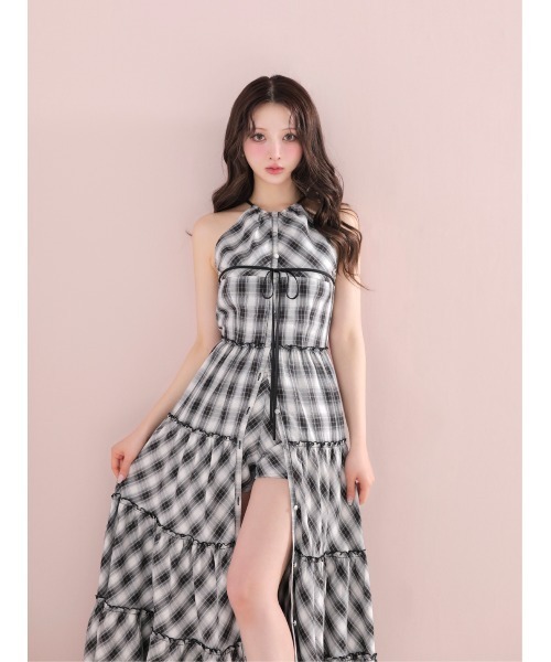 M me eme(エムミーエメ)の「Halter check slit long onepiece(eme10903)(ワンピース・レディース・ベージュ/ブラック・FREE)」の10枚目の写真