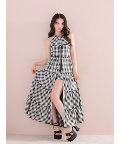 M me eme(エムミーエメ)の「Halter check slit long onepiece(eme10903)(ワンピース・レディース・ベージュ/ブラック・FREE)」の12枚目の写真