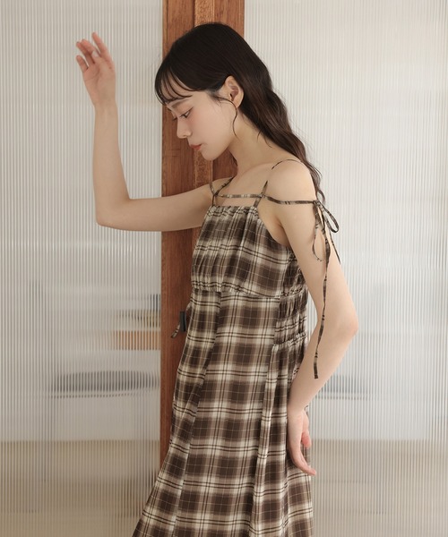one after another NICE CLAUP(ワンアフターアナザーナイスクラップ)の「ニットセットワンピース(ワンピース・レディース・ブラウン系その他/ブラウン系その他2/ブラック系その他/ホワイト系その他・FREE)」の16枚目の写真