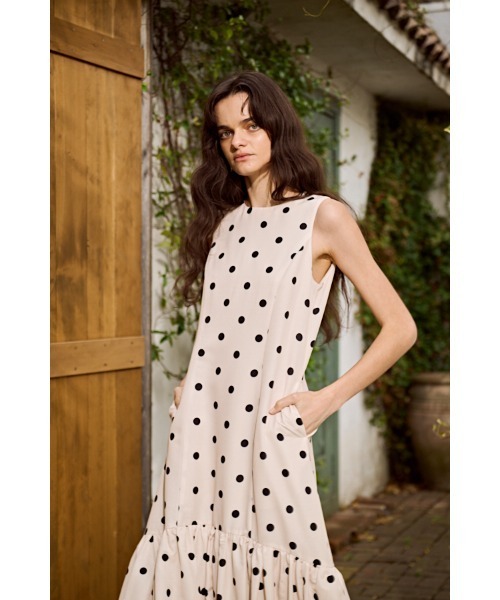 Estella.K(エステラケー)の「Rosaline Dot Dress バルーンドットドレス(ワンピース・レディース・ブラック/アイボリー・FREE)」の8枚目の写真