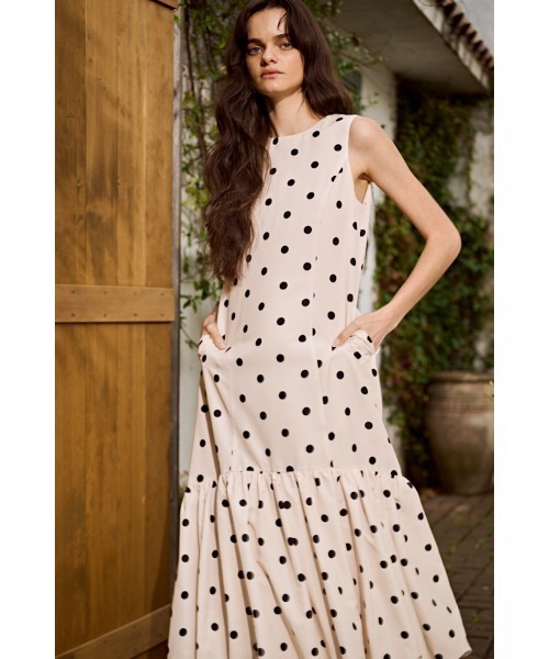 Estella.K(エステラケー)の「Rosaline Dot Dress バルーンドットドレス(ワンピース・レディース・ブラック/アイボリー・FREE)」の5枚目の写真