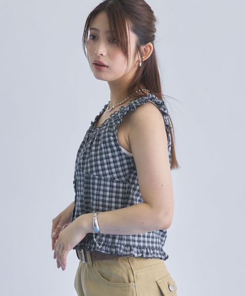archives(アルシーヴ)の「2wayチェックオフショルBL(シャツ/ブラウス・レディース・ベージュ/オフホワイト/グリーン・MEDIUM)」の5枚目の写真