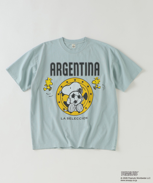 PEANUTS(ピーナッツ)の「PEANUTS / ピーナッツ 別注 サッカー プリントTシャツ(Tシャツ/カットソー・メンズ・ホワイト/ブラック/ネイビー/サックスブルー/ライトイエロー・MEDIUM/LARGE)」の4枚目の写真