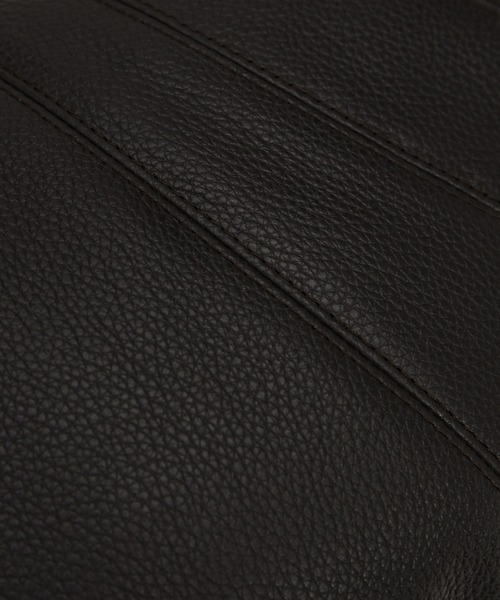 LEMAIRE(ルメール)の「MEDIUM CROISSANT BAG(ショルダーバッグ・メンズ・ブラウン/ブラック・ONE SIZE)」の9枚目の写真
