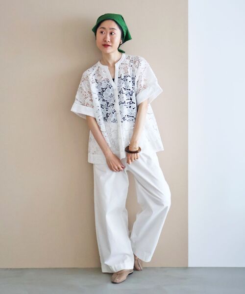 le.coeur blanc(ルクールブラン)の「TORRAZZO DONNA別注スキッパーレースブラウス(シャツ/ブラウス・レディース・オフホワイト/ブラック・38)」の15枚目の写真