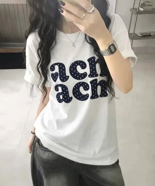 SHEPP(シープ)の「ドットロゴプリント オーバーサイズ半袖Tシャツ(Tシャツ/カットソー・レディース・ホワイト・L/M)」の4枚目の写真