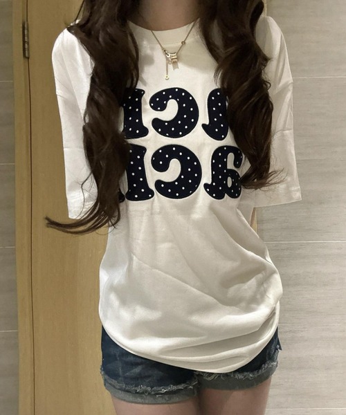 SHEPP(シープ)の「ドットロゴプリント オーバーサイズ半袖Tシャツ(Tシャツ/カットソー・レディース・ホワイト・L/M)」の9枚目の写真