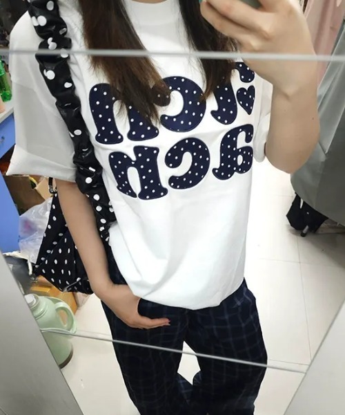 SHEPP(シープ)の「ドットロゴプリント オーバーサイズ半袖Tシャツ(Tシャツ/カットソー・レディース・ホワイト・L/M)」の10枚目の写真