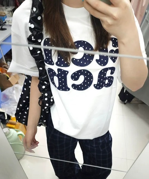 SHEPP(シープ)の「ドットロゴプリント オーバーサイズ半袖Tシャツ(Tシャツ/カットソー・レディース・ホワイト・L/M)」の11枚目の写真