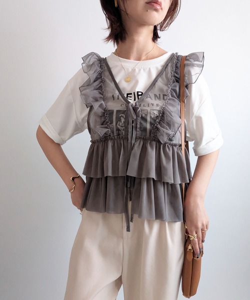 styiro（スタイロ）の「《数量限定》シアーチュール フリルティアードレイヤードビスチェ リボンキャミソール ベスト 秋服 冬服 きれいめカジュアル ガーリー フェミニン（ベスト・レディース・アイボリー/グレー/ブラック・L/M）」の13枚目の写真