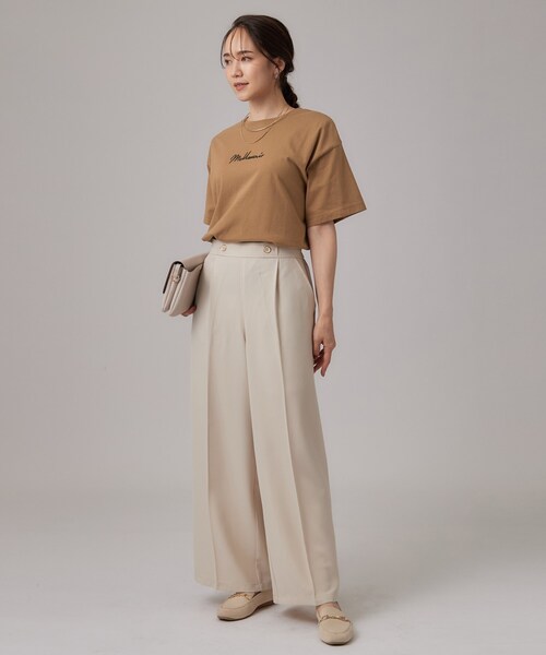 SHOO・LA・RUE（シューラルー）の「【S-LL/洗濯機可】大人っぽく着られる ジェルロゴプリントTシャツ（Tシャツ/カットソー・レディース・ホワイト/ダークグレー/ダークブラウン/ライトオレンジ系・01/02/03/04）」の15枚目の写真