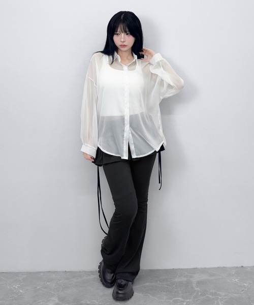 FOLLOWIN（フォロウィン）の「【3COLOR/シアー/冷房・UV対策】シアーオーバーシャツブラウス（シャツ/ブラウス・レディース・ホワイト/グレー/ブラック・FREE）」の13枚目の写真