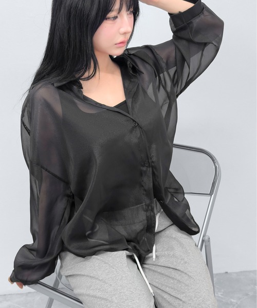 FOLLOWIN（フォロウィン）の「【3COLOR/シアー/冷房・UV対策】シアーオーバーシャツブラウス（シャツ/ブラウス・レディース・ホワイト/グレー/ブラック・FREE）」の16枚目の写真