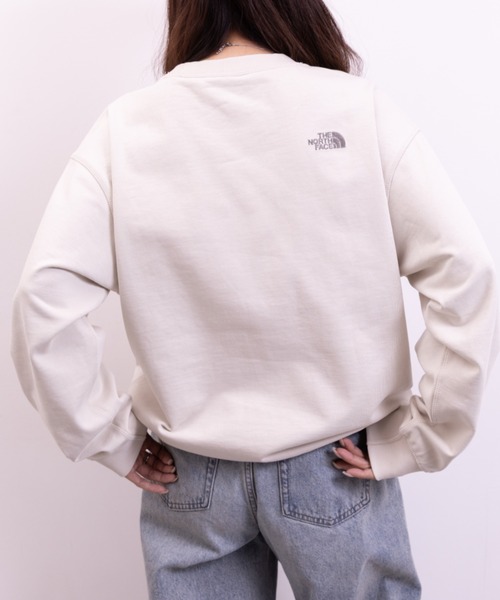 THE NORTH FACE(ザノースフェイス)の「THE NORTH FACE(ザ・ノースフェイス)/ワンポイント ロゴ刺繍 スウェット サイズ展開豊富 大きめサイズあり/M'S CORE SWEATSHIRTS(スウェット・レディース・グレー/ブラック/ライトブルー/サンドベージュ・XXL/XL/M/L)」の22枚目の写真