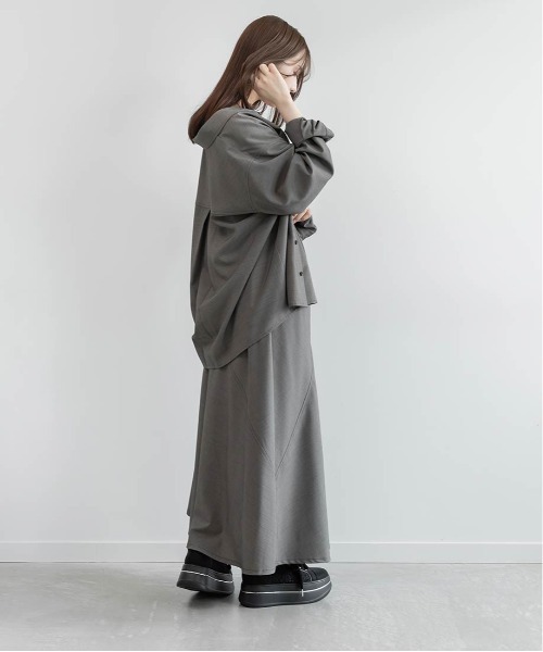 RANDA(ランダ)の「マルチWAY モノグラム刺繍オーバーサイズシャツ(シャツ/ブラウス・レディース・ブラック/ブラウン/ベージュ・FREE)」の13枚目の写真