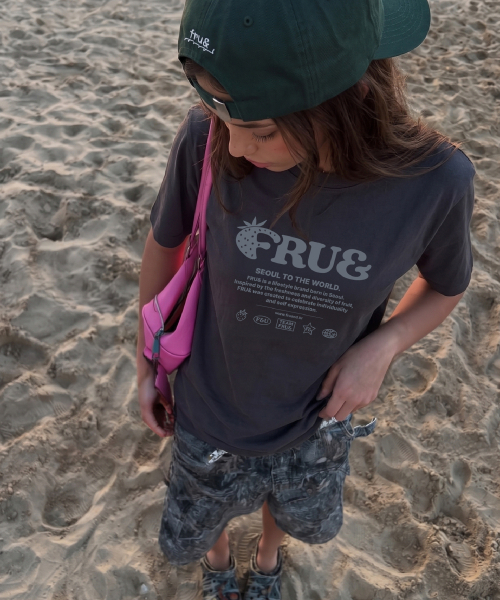 FRUAND(フルアンド)の「SEOUL T-SHIRT_3COLOR(Tシャツ/カットソー・レディース・その他/ブラック/ホワイト/チャコールグレー・FREE)」の5枚目の写真