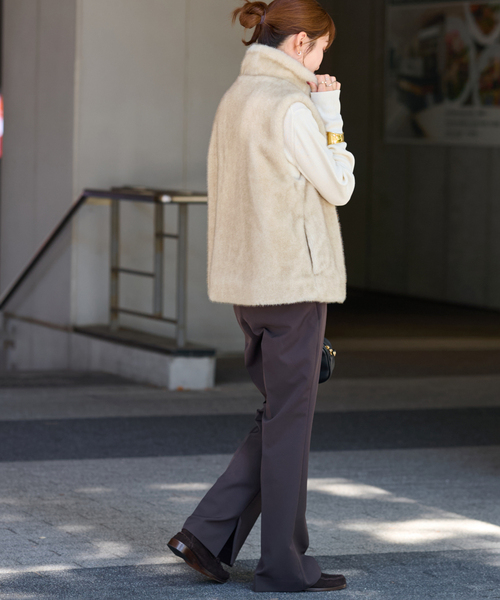 JOURNAL STANDARD relume(ジャーナルスタンダード レリューム)の「《追加 / 新色》スタンドカラーファーベスト(ベスト・レディース・チャコールグレー/ブラウン/アイボリー・FREE)」の14枚目の写真