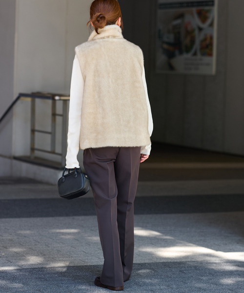 JOURNAL STANDARD relume(ジャーナルスタンダード レリューム)の「《追加 / 新色》スタンドカラーファーベスト(ベスト・レディース・チャコールグレー/ブラウン/アイボリー・FREE)」の15枚目の写真