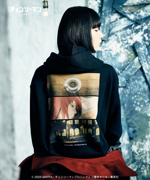 glamb(グラム)の「Makima & Denji Hoodie / マキマ&デンジ フーディ(パーカー・メンズ・ブラック/グレー・M/L/XL)」の1枚目の写真