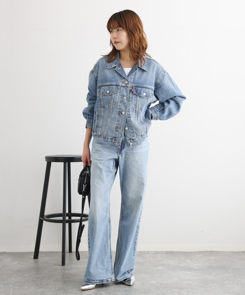 Levi's（リーバイス）の「LEVI'S/リーバイス WOMEN'S 90S TRUCKER トラッカージャケット（デニムジャケット・レディース・サックスブルー・SMALL）」の3枚目の写真