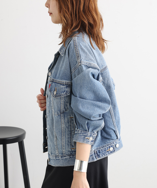 Levi's（リーバイス）の「LEVI'S/リーバイス WOMEN'S 90S TRUCKER トラッカージャケット（デニムジャケット・レディース・サックスブルー・SMALL）」の5枚目の写真