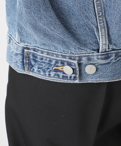 Levi's（リーバイス）の「LEVI'S/リーバイス WOMEN'S 90S TRUCKER トラッカージャケット（デニムジャケット・レディース・サックスブルー・SMALL）」の22枚目の写真