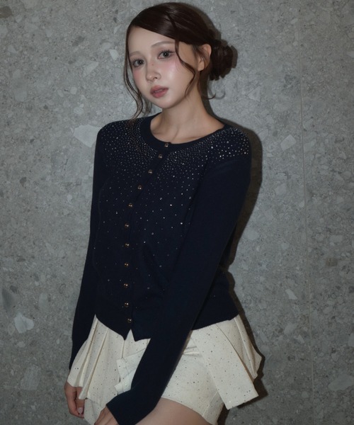 Noelie(ノエリー)の「グラデーションラインストーンニットカーディガン(カーディガン/ボレロ・レディース・ネイビー/アイボリー/グレー/ブラック・FREE)」の18枚目の写真