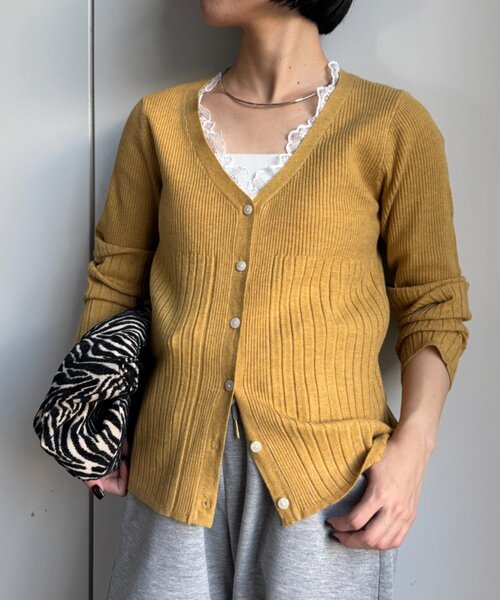 Jena espace merveilleux(ジェナ エスパスメルヴェイユ)の「【PalinkA/パリンカ】レースレイヤード風ニット(ニット/セーター・レディース・イエロー/ブラウン・FREE)」の13枚目の写真
