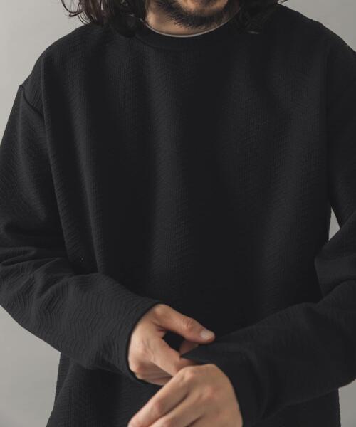 ITEMS URBANRESEARCH(アイテムズ アーバンリサーチ)の「フェイクレイヤードジオメジャカードトップス(Tシャツ/カットソー・メンズ・ブラック/モカ/グレー・LARGE/MEDIUM)」の2枚目の写真