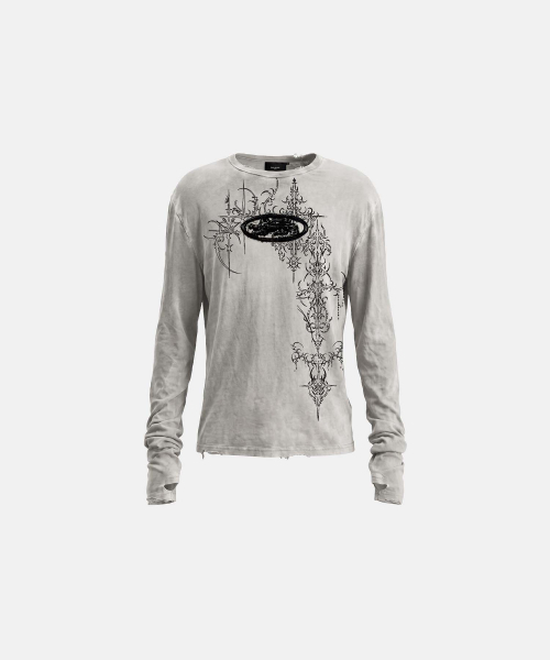 BADBLOOD(バッドブラッド)の「MYSTIC カプセルレイヤードグラフィッククルーネックロングスリーブ - DUSTYWHITE(Tシャツ/カットソー・レディース・その他・MEDIUM/SMALL/LARGE)」の2枚目の写真