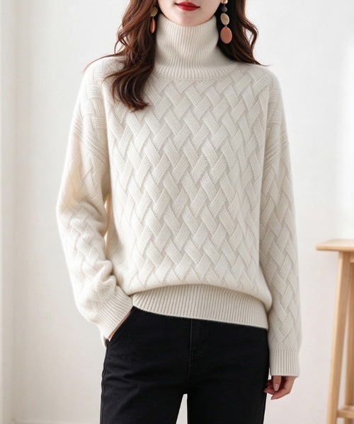 ReRe(リリ)の「ケーブル風ハイネックニット(ニット/セーター・レディース・ブラック/オフホワイト/グレイッシュベージュ・FREE)」の2枚目の写真