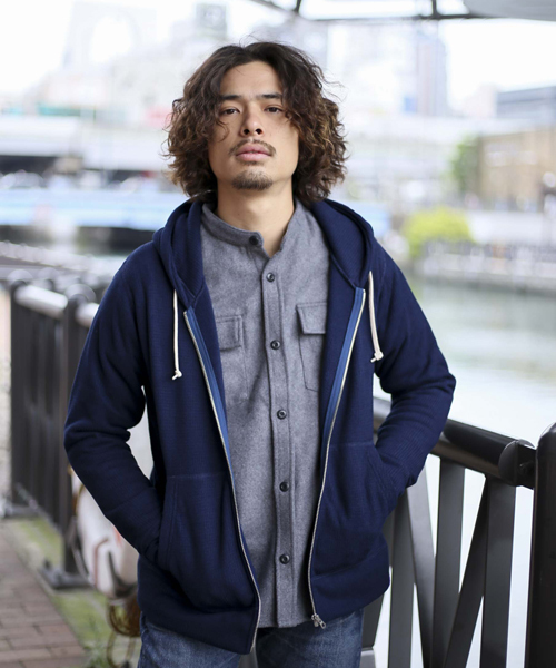 Denime（ドゥニーム）の「サーマルフリースジップパーカー（パーカー・メンズ・グレー/ネイビー/ホワイト・LARGE/X-LARGE/MEDIUM）」の3枚目の写真