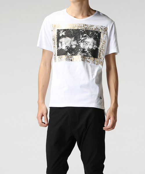 Vivienne Westwood MAN(ヴィヴィアンウエストウッドマン)の「‘PUNCHWOOD’ T-SHIRT【179016 5101】(Tシャツ/カットソー・メンズ・ブラック/ホワイト・50/44/48/46)」の1枚目の写真