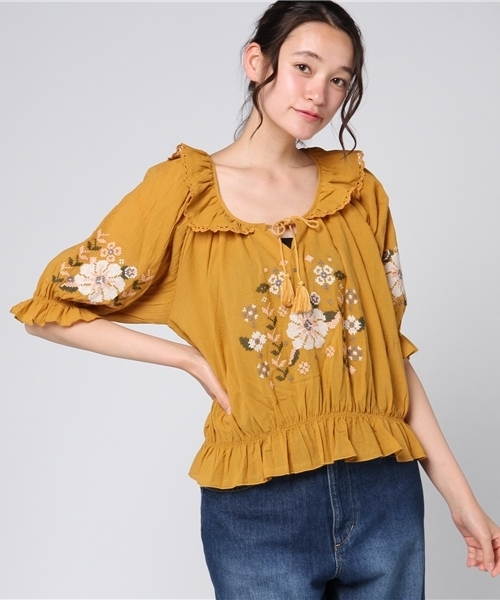 mysty woman（ミスティウーマン）の「コットンボイル刺繍入りスモッグブラウス（シャツ/ブラウス・レディース・ブラック/イエロー系その他/オフホワイト・FREE）」の12枚目の写真