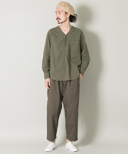 URBAN RESEARCH（アーバンリサーチ）の「RED SEAM ヘンリー長袖シャツ（シャツ/ブラウス・メンズ・カーキ・FREE）」の5枚目の写真