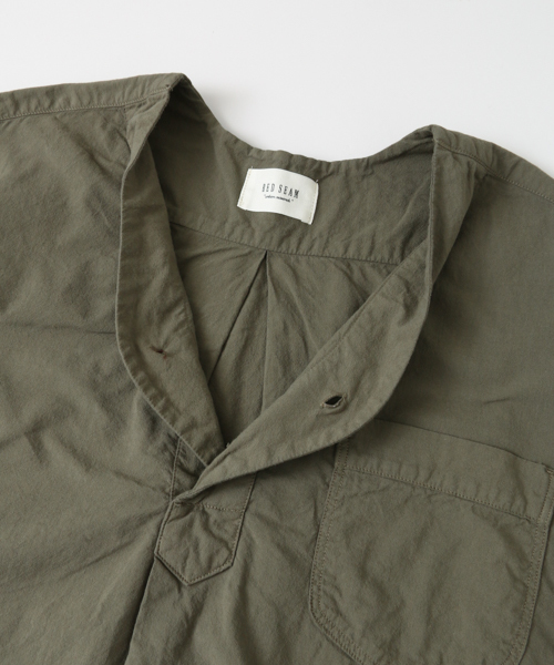 URBAN RESEARCH（アーバンリサーチ）の「RED SEAM ヘンリー長袖シャツ（シャツ/ブラウス・メンズ・カーキ・FREE）」の9枚目の写真