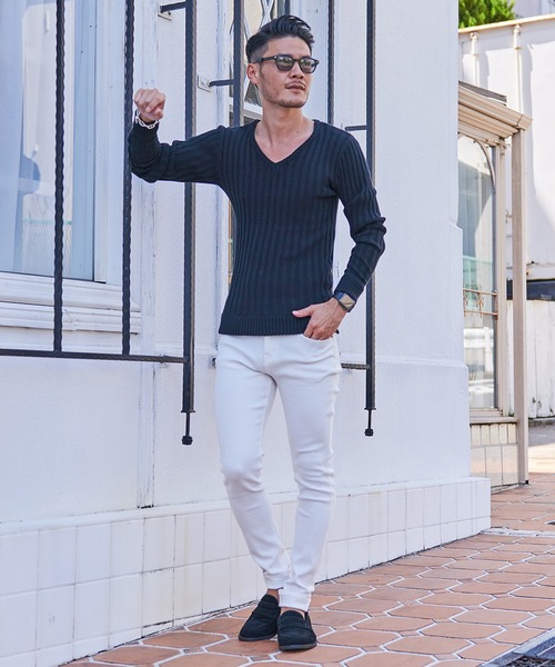 CavariA(キャバリア)の「『CavariA/キャバリア』リブ編みVネック長袖ニットセーター(ニット/セーター・メンズ・ブラック/ネイビー/グレー/オフホワイト/カーキ/ベージュ系その他/チャコール/ワイン・M/L)」の18枚目の写真