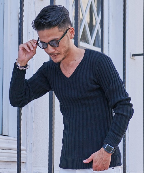 CavariA(キャバリア)の「『CavariA/キャバリア』リブ編みVネック長袖ニットセーター(ニット/セーター・メンズ・ブラック/ネイビー/グレー/オフホワイト/カーキ/ベージュ系その他/チャコール/ワイン・M/L)」の19枚目の写真