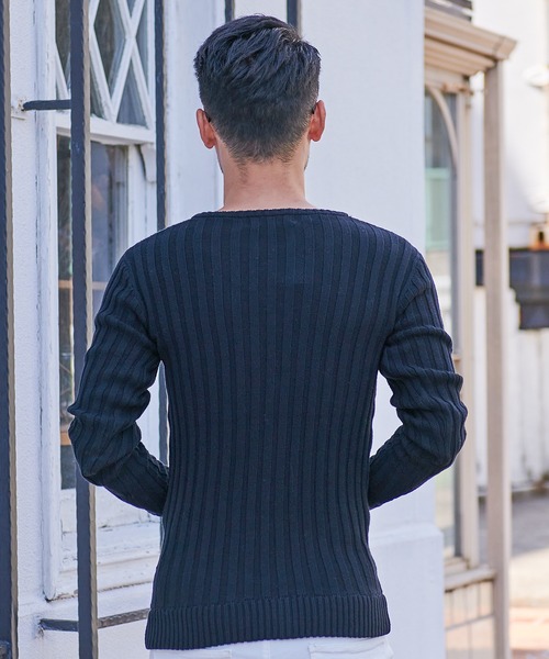 CavariA(キャバリア)の「『CavariA/キャバリア』リブ編みVネック長袖ニットセーター(ニット/セーター・メンズ・ブラック/ネイビー/グレー/オフホワイト/カーキ/ベージュ系その他/チャコール/ワイン・M/L)」の21枚目の写真