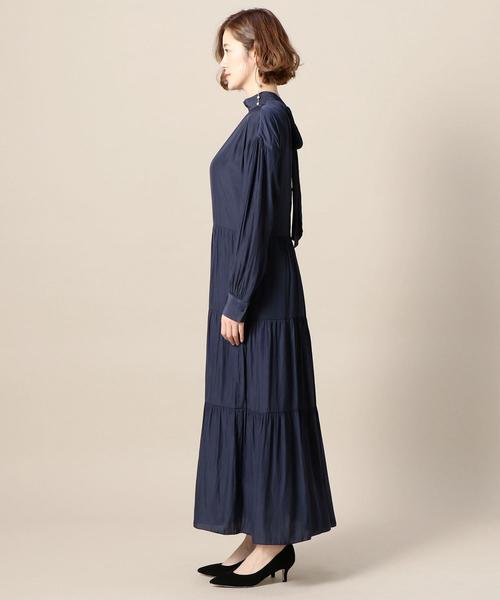 BEAUTY&YOUTH UNITED ARROWS(ビューティーアンドユースユナイテッドアローズ)の「BY DRESS マットサテンバックタイティアードドレス o(ドレス・レディース・オレンジ/ネイビー・MEDIUM/SMALL)」の5枚目の写真