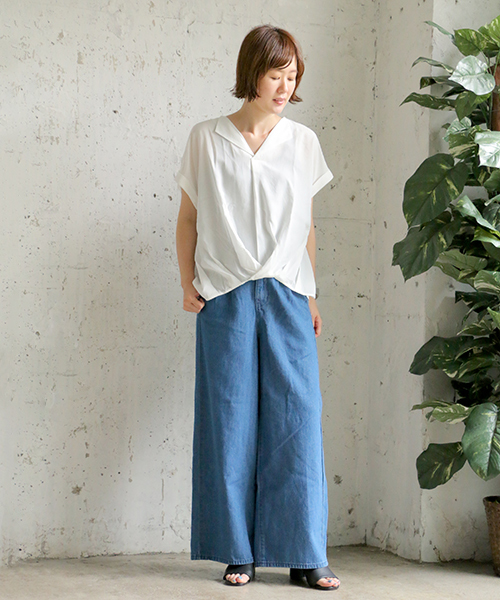 LBC（エルビーシー）の「サイロフィルオープンカラーブラウス（シャツ/ブラウス・レディース・ホワイト/グリーン/ネイビー・M/L）」の10枚目の写真